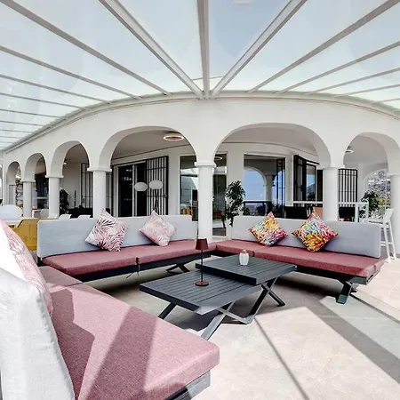 010 Luxurious 4 Bed Villa, Private Pool And Sea Views Villa *