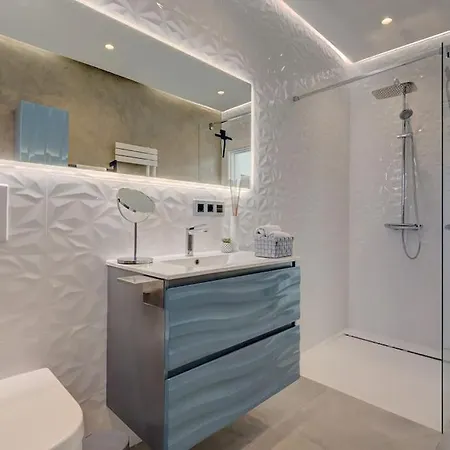 010 Luxurious 4 Bed Villa, Private Pool And Sea Views * Santa Fe de los Boliches