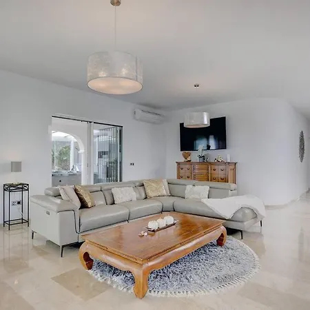 010 Luxurious 4 Bed Villa, Private Pool And Sea Views Santa Fe de los Boliches